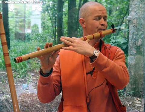 Swami Madhuram Puri Debrecenben - Náda Jóga szeminárium