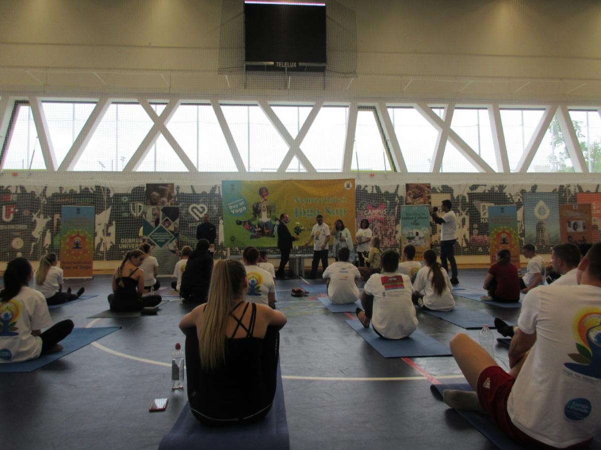yoganap tomeg1
